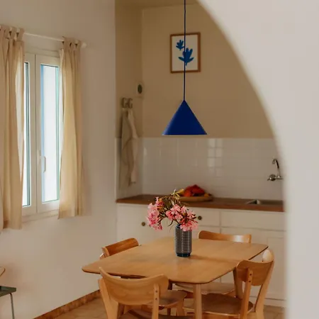 Adelfia 16 Apartment *
